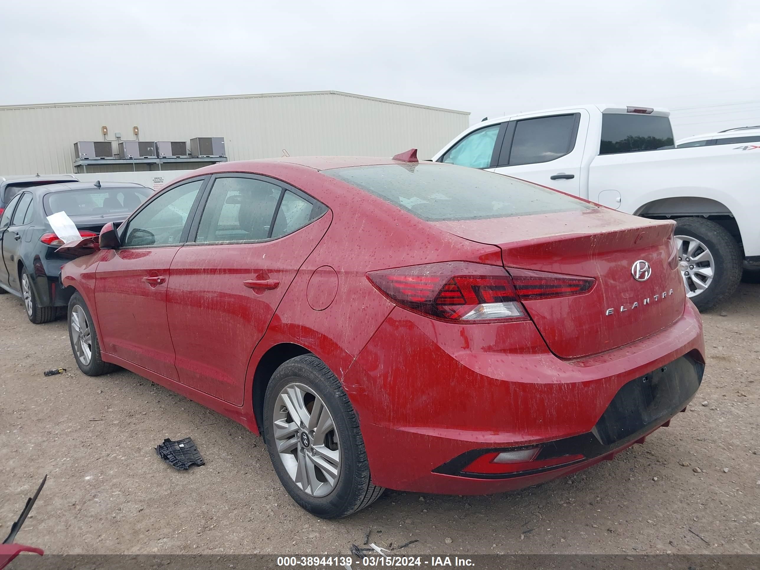 Photo 2 VIN: KMHD84LF7LU048654 - HYUNDAI ELANTRA 