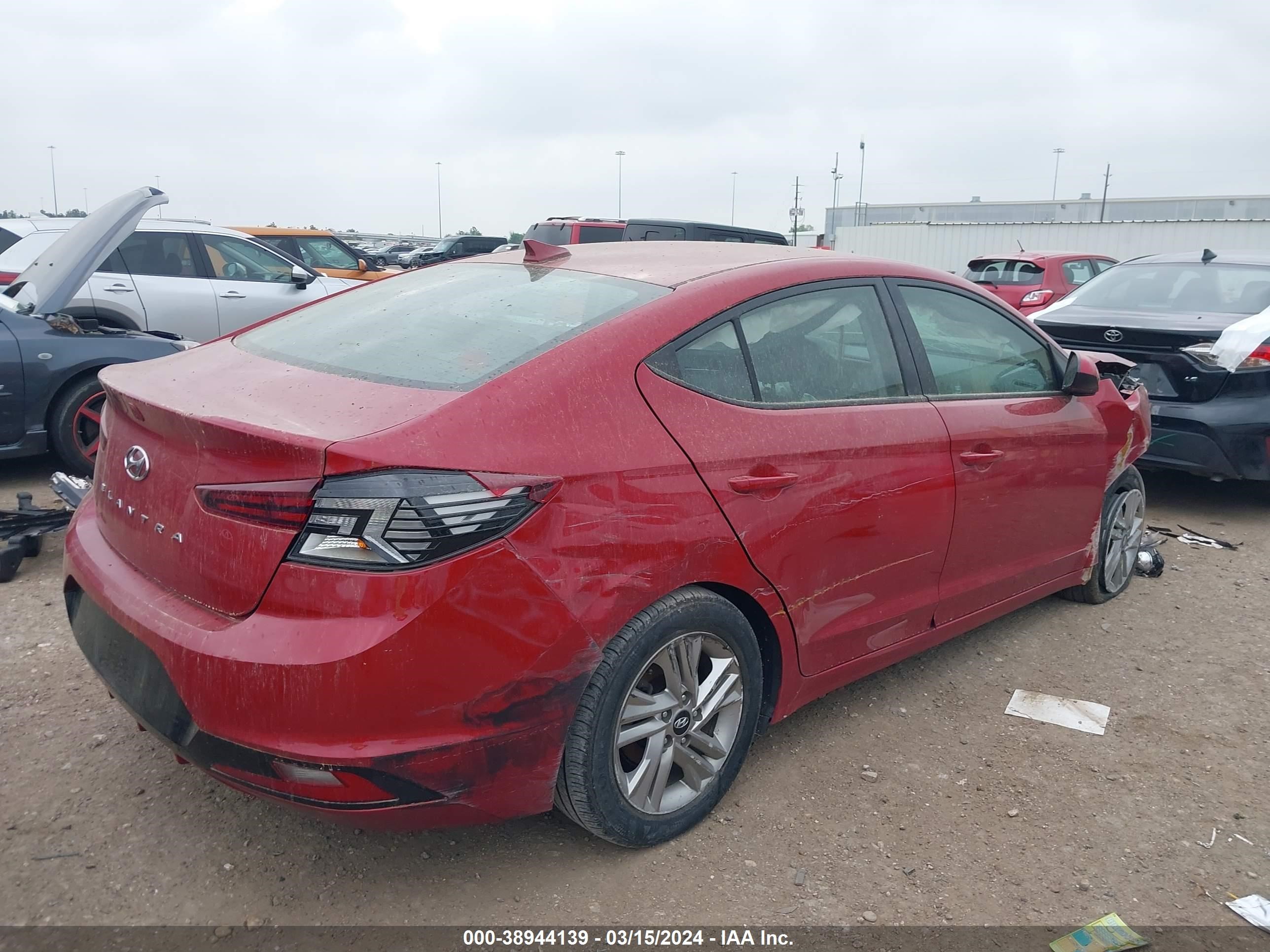 Photo 3 VIN: KMHD84LF7LU048654 - HYUNDAI ELANTRA 