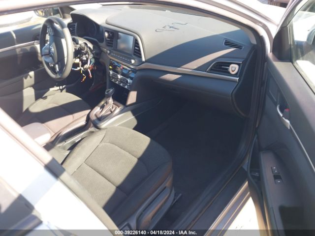 Photo 4 VIN: KMHD84LF7LU069522 - HYUNDAI ELANTRA 