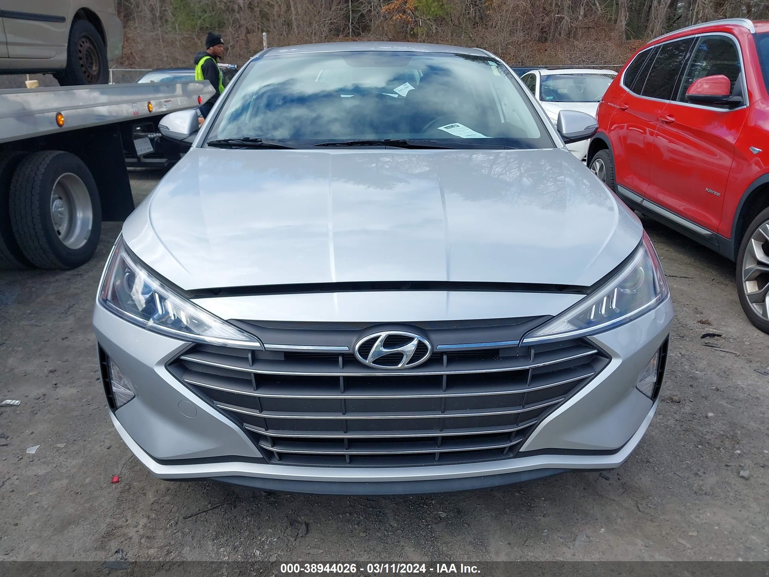 Photo 11 VIN: KMHD84LF7LU897201 - HYUNDAI ELANTRA 