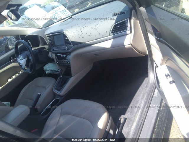 Photo 4 VIN: KMHD84LF8HU064160 - HYUNDAI ELANTRA 