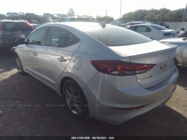 Photo 2 VIN: KMHD84LF8HU182788 - HYUNDAI ELANTRA 