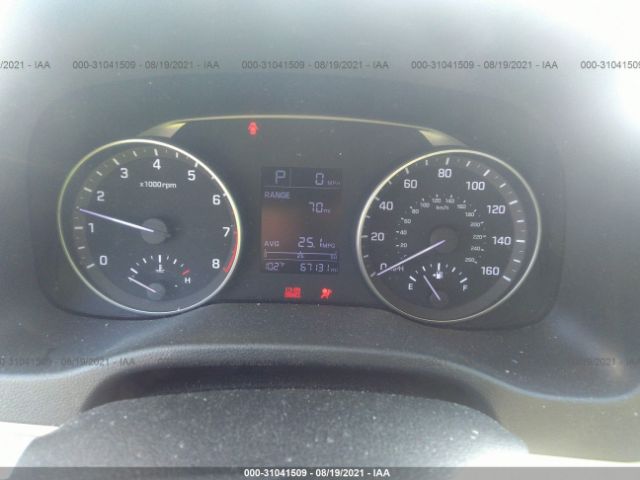 Photo 6 VIN: KMHD84LF8HU182788 - HYUNDAI ELANTRA 