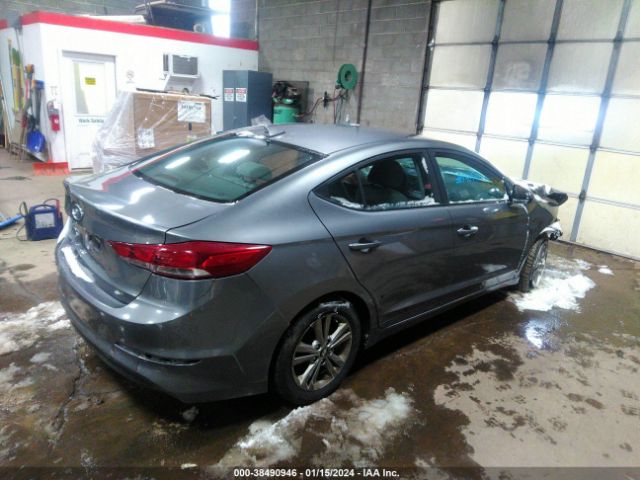 Photo 3 VIN: KMHD84LF8HU227485 - HYUNDAI ELANTRA 