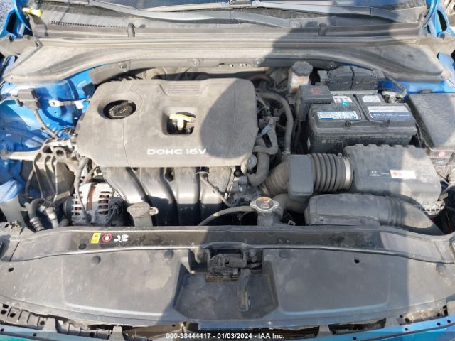 Photo 9 VIN: KMHD84LF8HU246456 - HYUNDAI ELANTRA 