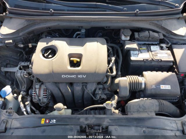 Photo 9 VIN: KMHD84LF8HU273639 - HYUNDAI ELANTRA 