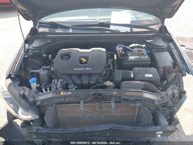 Photo 9 VIN: KMHD84LF8JU445495 - HYUNDAI ELANTRA 