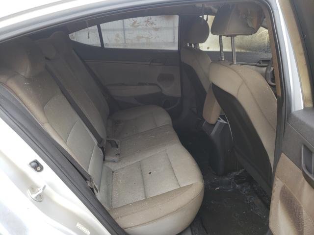 Photo 5 VIN: KMHD84LF8JU512581 - HYUNDAI ELANTRA SE 