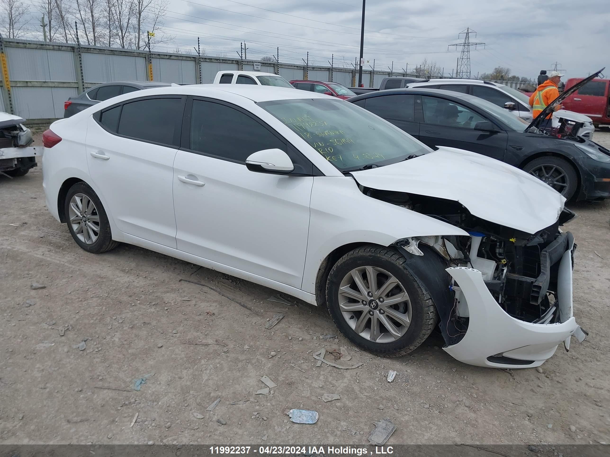 Photo 12 VIN: KMHD84LF8JU567144 - HYUNDAI ELANTRA 