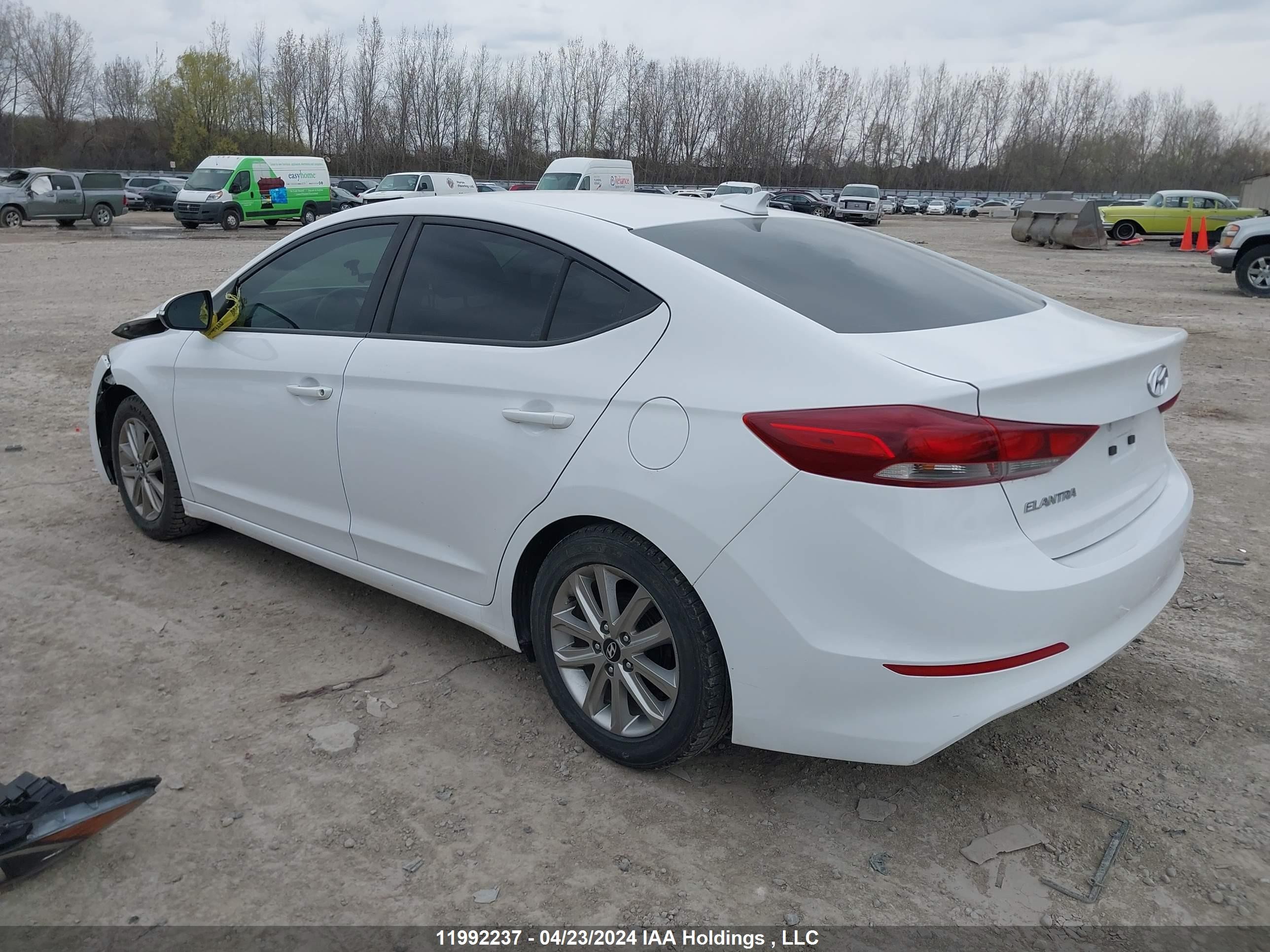 Photo 2 VIN: KMHD84LF8JU567144 - HYUNDAI ELANTRA 