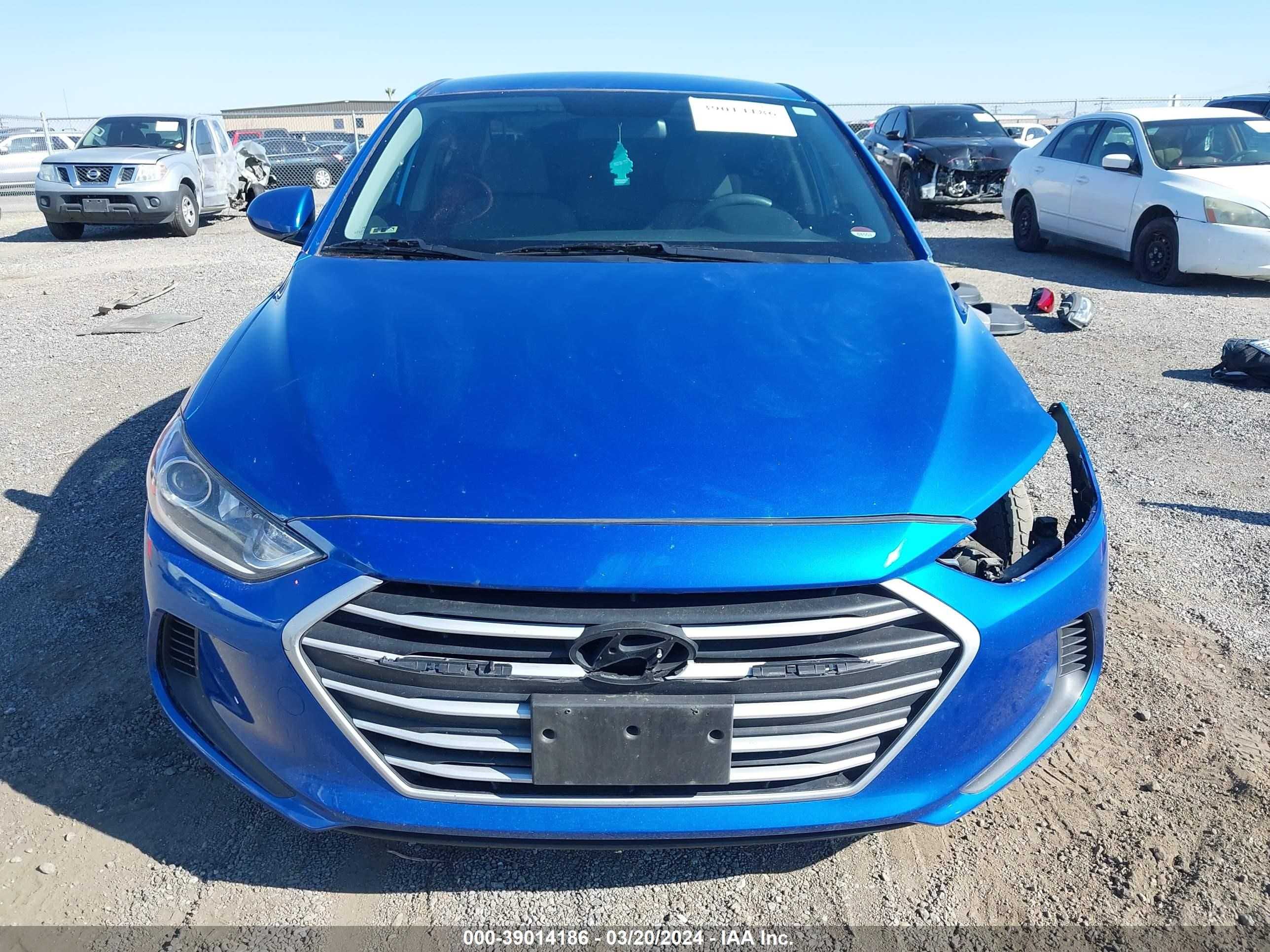 Photo 12 VIN: KMHD84LF8JU600286 - HYUNDAI ELANTRA 