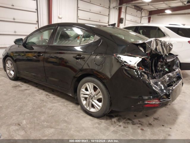 Photo 2 VIN: KMHD84LF8KU779303 - HYUNDAI ELANTRA 