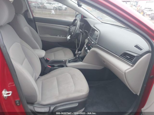 Photo 4 VIN: KMHD84LF8KU835367 - HYUNDAI ELANTRA 