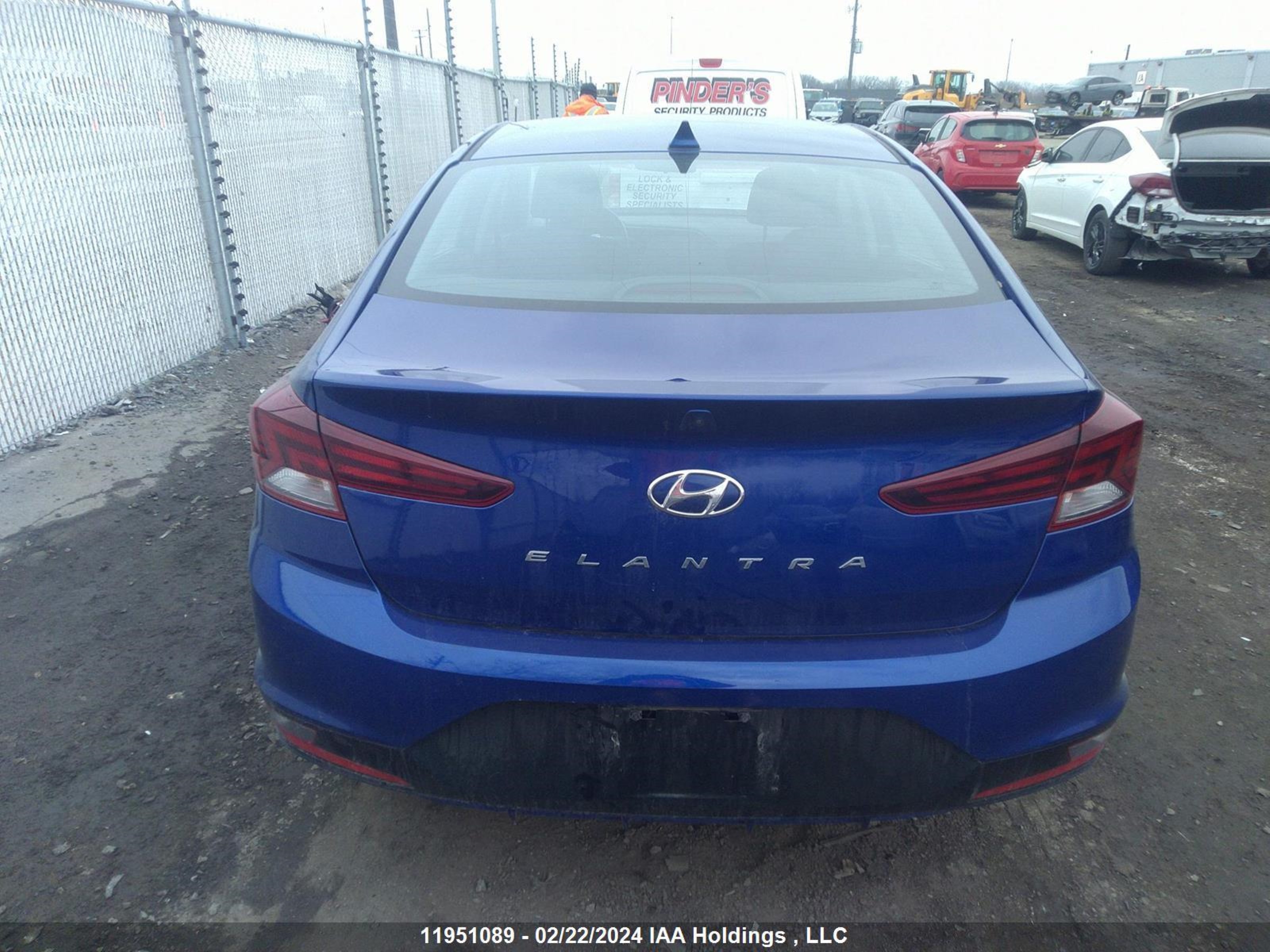 Photo 15 VIN: KMHD84LF8KU853075 - HYUNDAI ELANTRA 