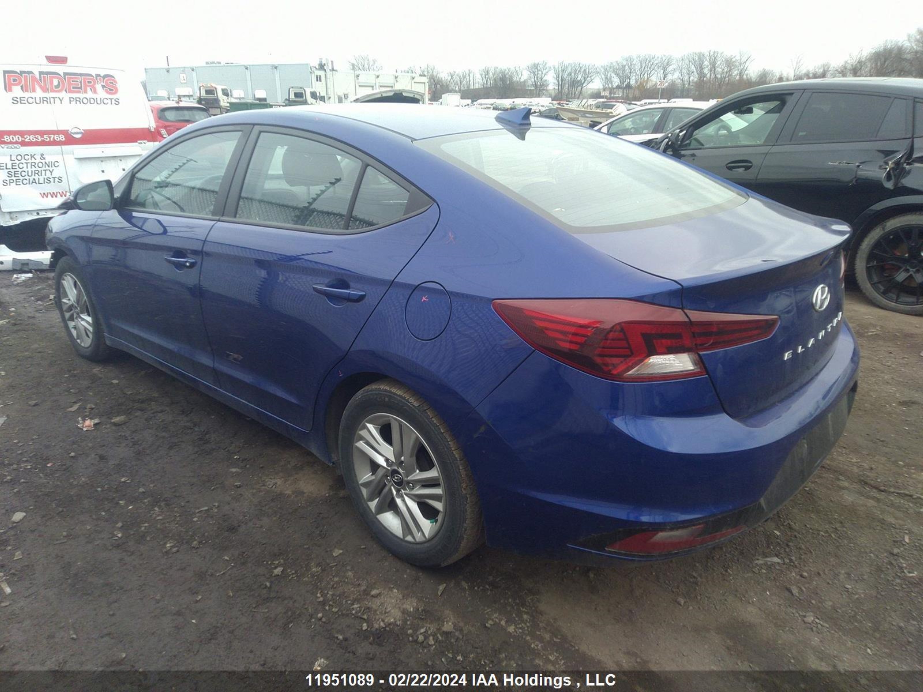 Photo 2 VIN: KMHD84LF8KU853075 - HYUNDAI ELANTRA 