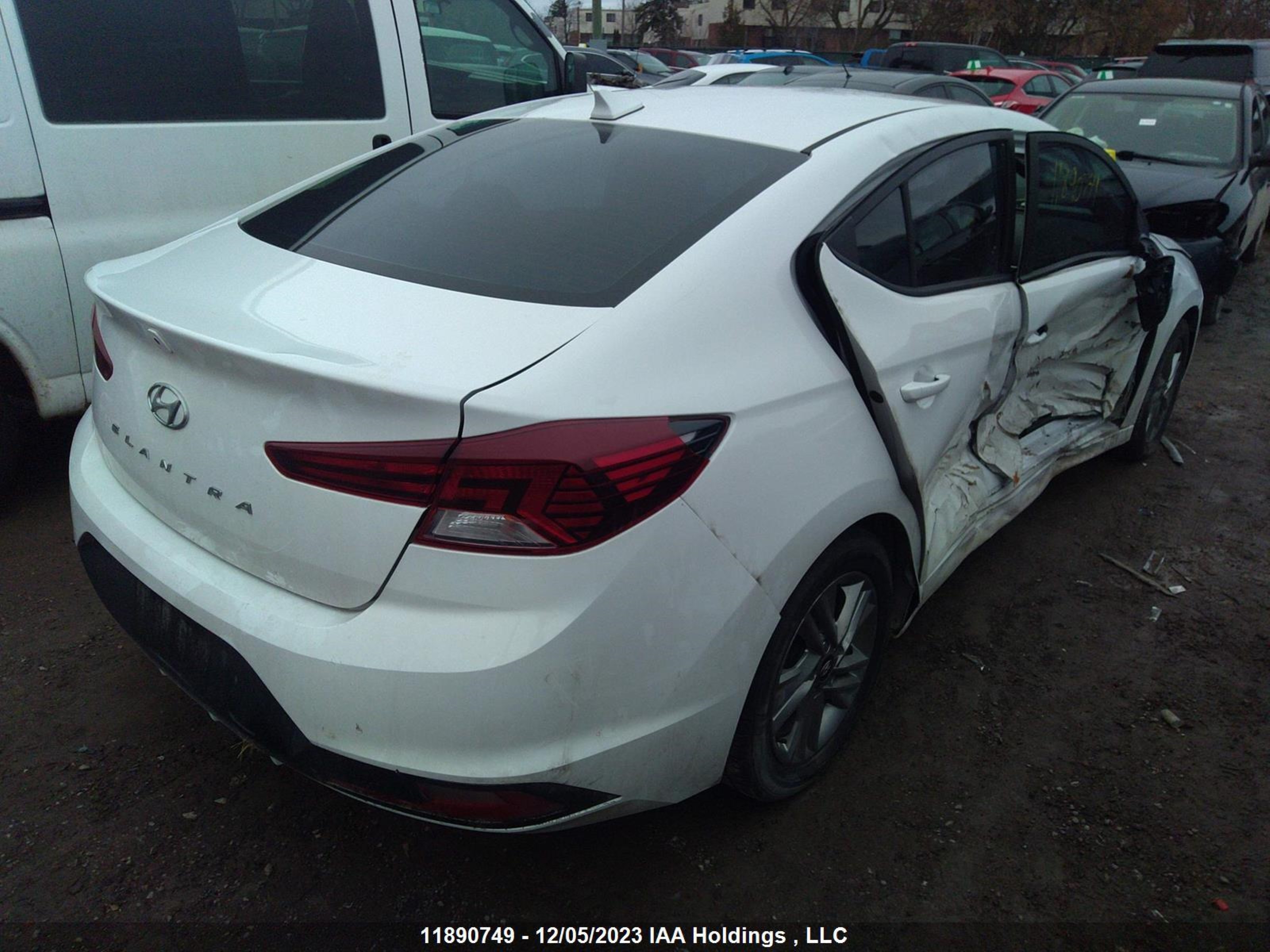 Photo 3 VIN: KMHD84LF8KU878039 - HYUNDAI ELANTRA 