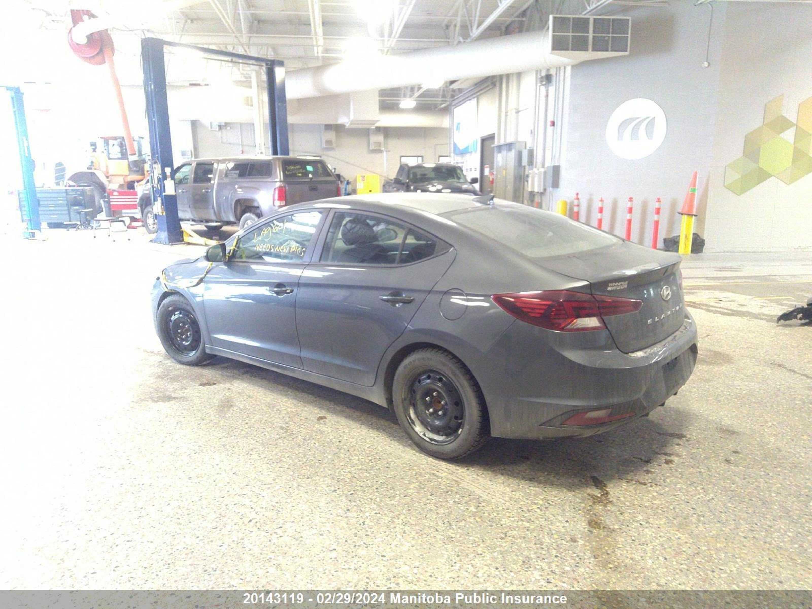 Photo 2 VIN: KMHD84LF8LU896901 - HYUNDAI ELANTRA 