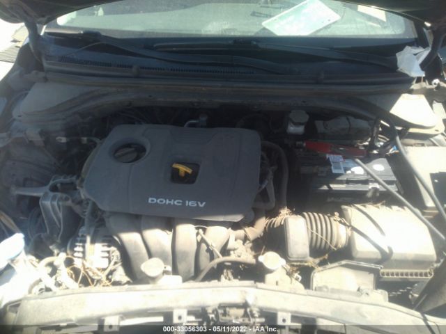 Photo 9 VIN: KMHD84LF9HU061610 - HYUNDAI ELANTRA 