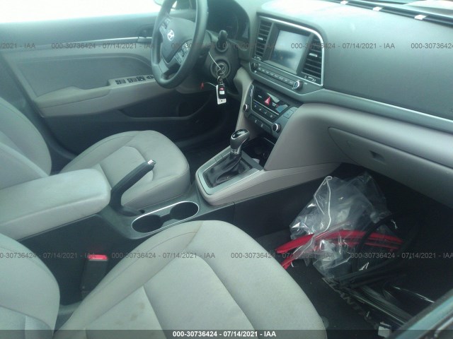 Photo 4 VIN: KMHD84LF9HU064779 - HYUNDAI ELANTRA 