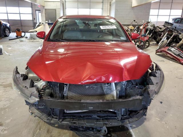 Photo 4 VIN: KMHD84LF9HU143255 - HYUNDAI ELANTRA 