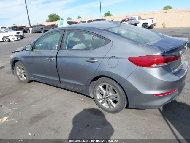 Photo 2 VIN: KMHD84LF9HU151971 - HYUNDAI ELANTRA 