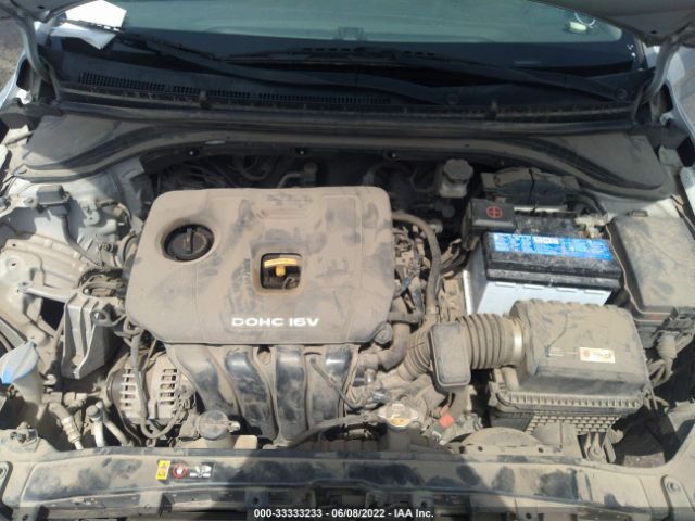 Photo 9 VIN: KMHD84LF9HU237250 - HYUNDAI ELANTRA 