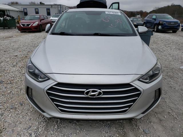 Photo 4 VIN: KMHD84LF9HU240813 - HYUNDAI ELANTRA 