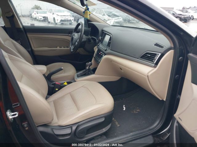 Photo 4 VIN: KMHD84LF9HU286657 - HYUNDAI ELANTRA 