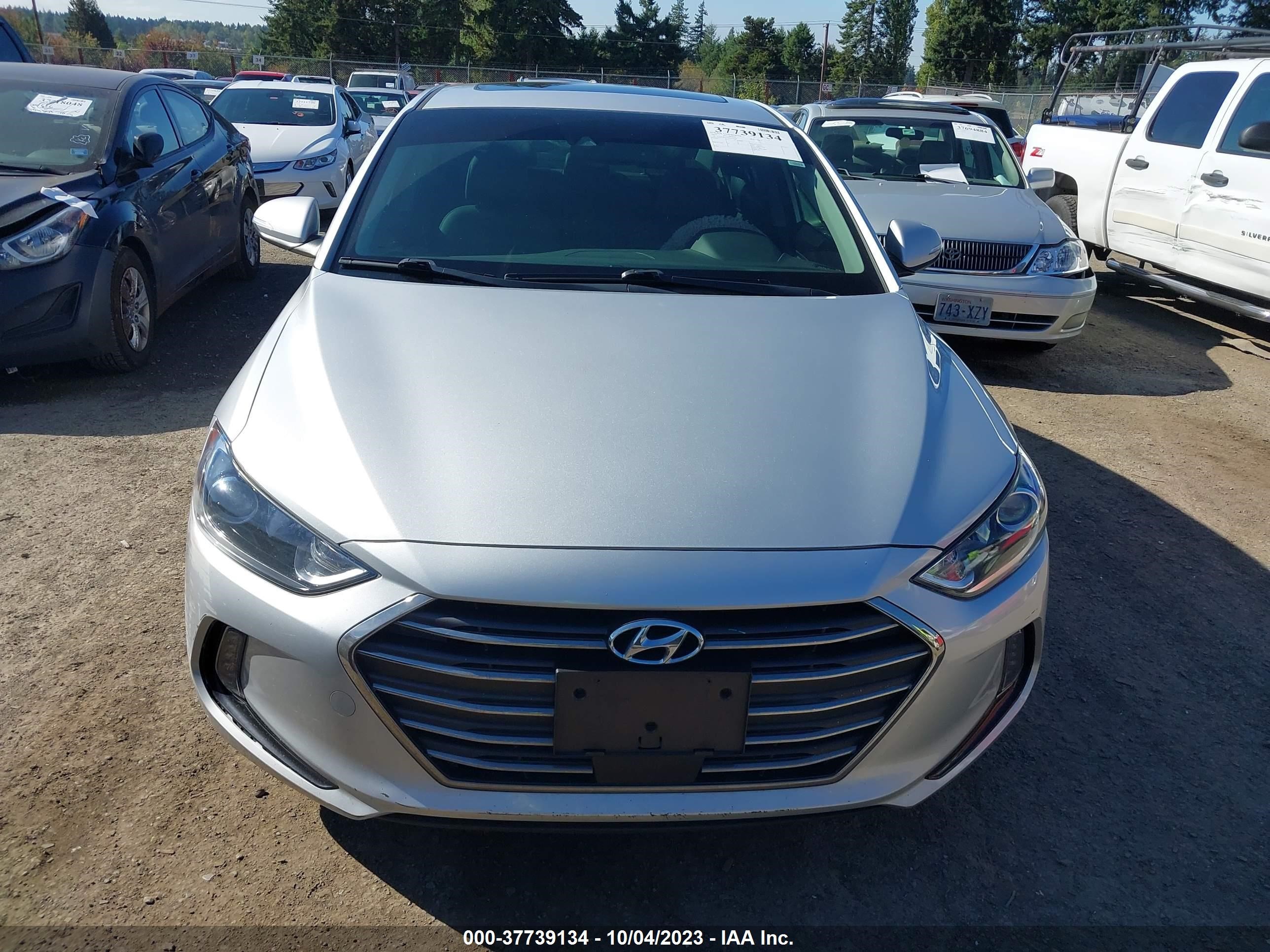 Photo 11 VIN: KMHD84LF9HU354973 - HYUNDAI SONATA 