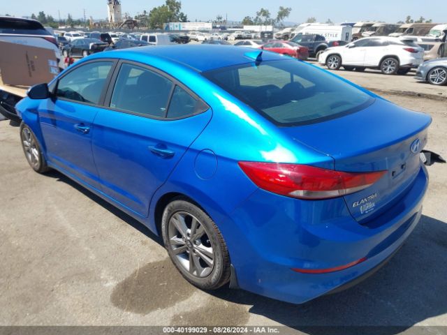 Photo 2 VIN: KMHD84LF9HU423550 - HYUNDAI ELANTRA 