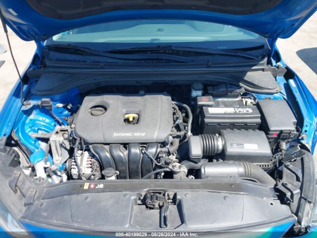 Photo 9 VIN: KMHD84LF9HU423550 - HYUNDAI ELANTRA 