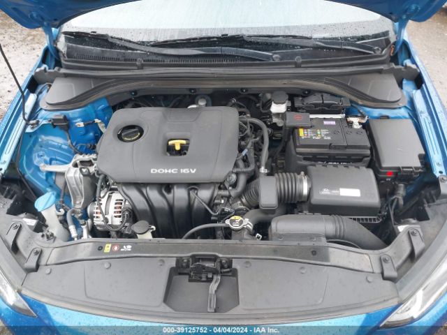 Photo 9 VIN: KMHD84LF9JU473130 - HYUNDAI ELANTRA 