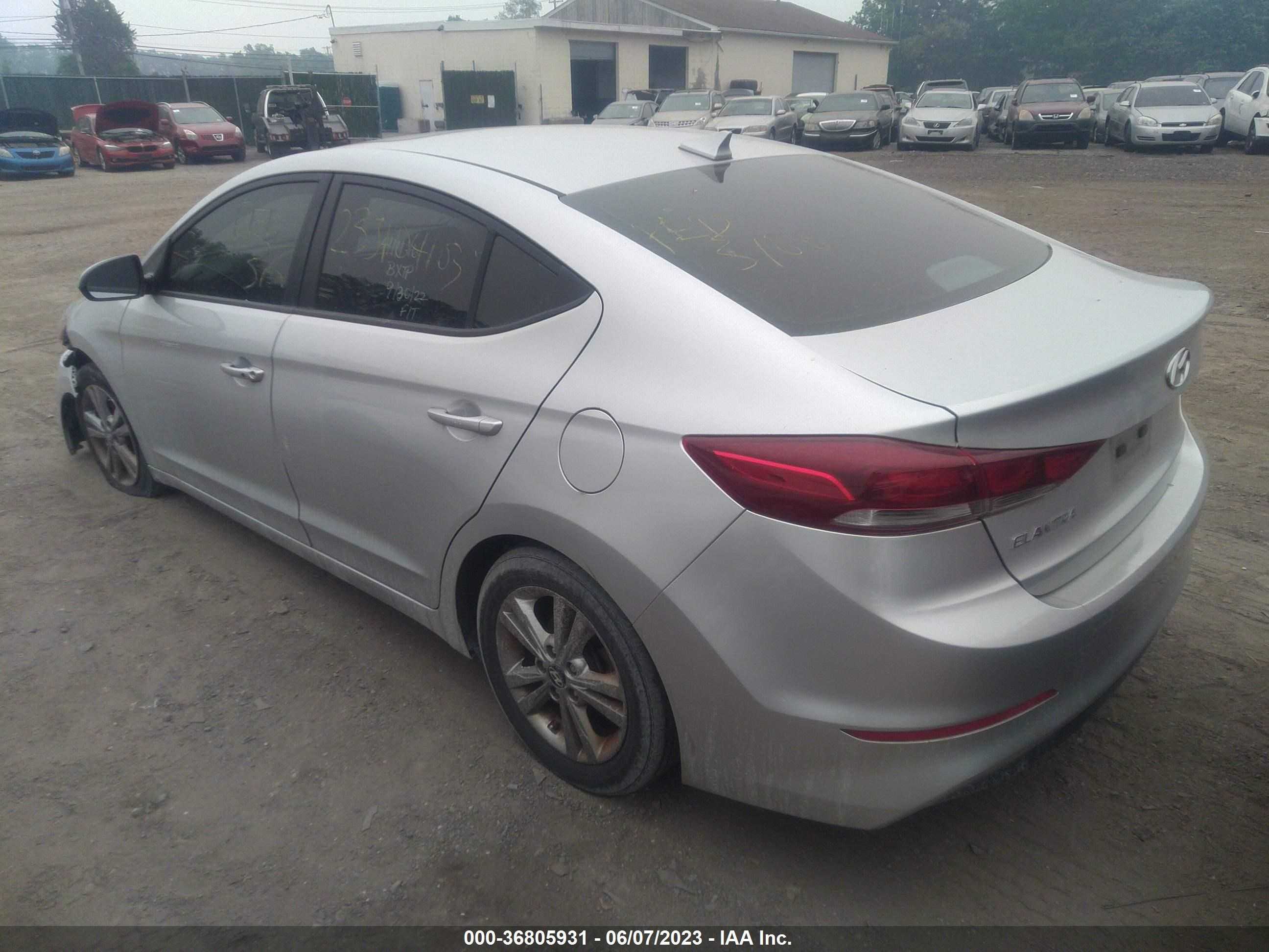 Photo 2 VIN: KMHD84LF9JU493278 - HYUNDAI ELANTRA 