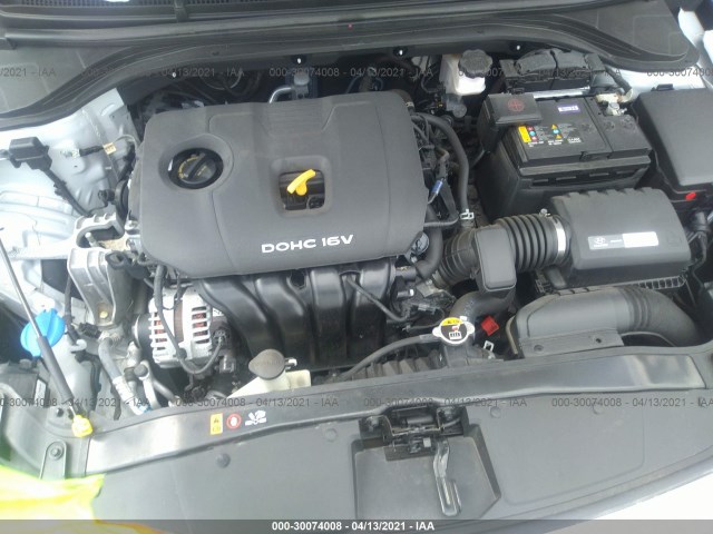 Photo 9 VIN: KMHD84LF9JU504246 - HYUNDAI ELANTRA 