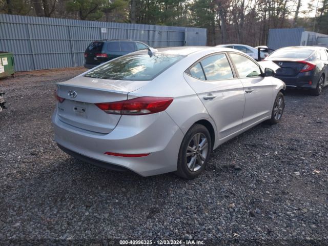 Photo 3 VIN: KMHD84LF9JU513514 - HYUNDAI ELANTRA 