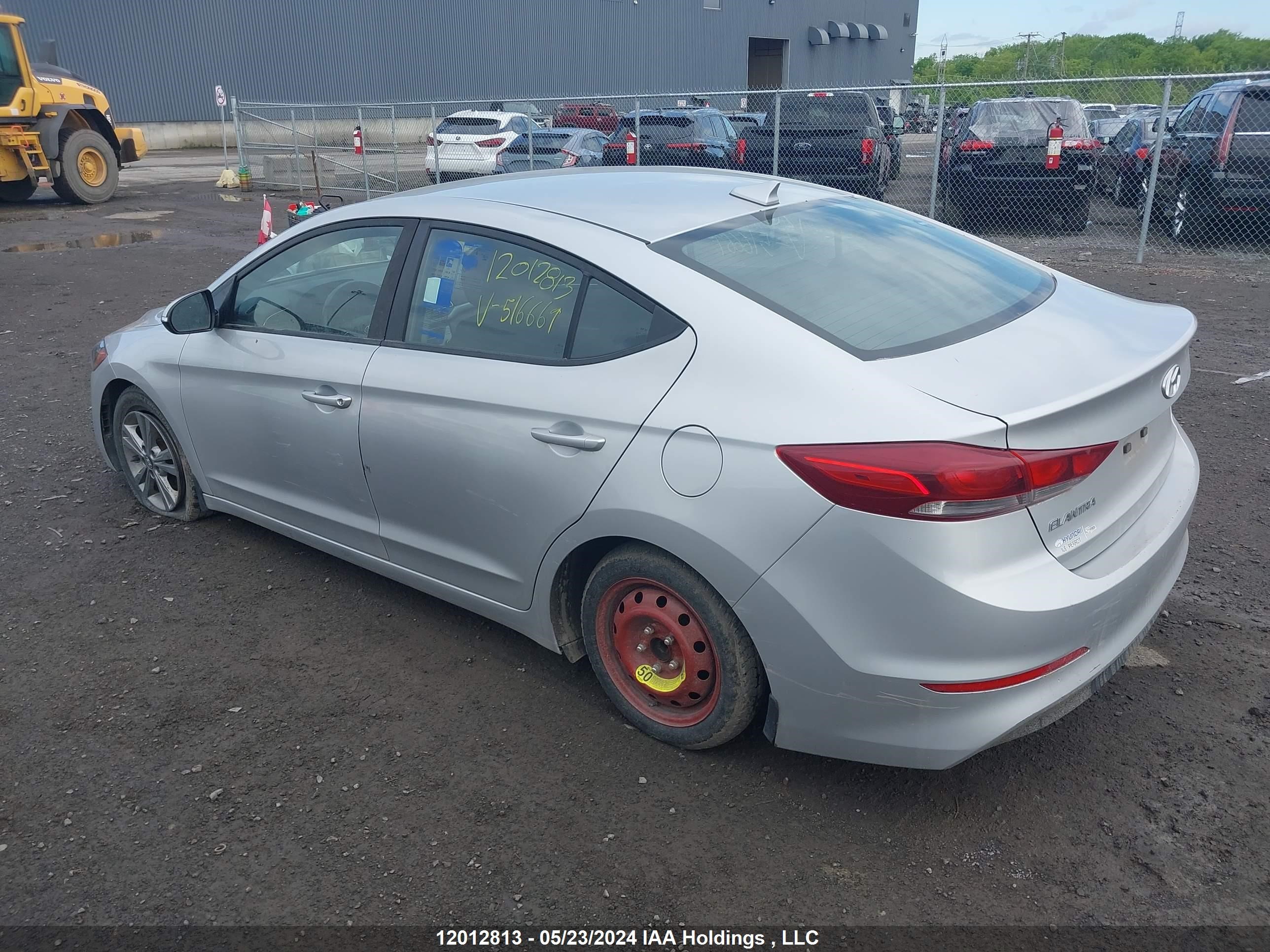 Photo 2 VIN: KMHD84LF9JU516669 - HYUNDAI ELANTRA 