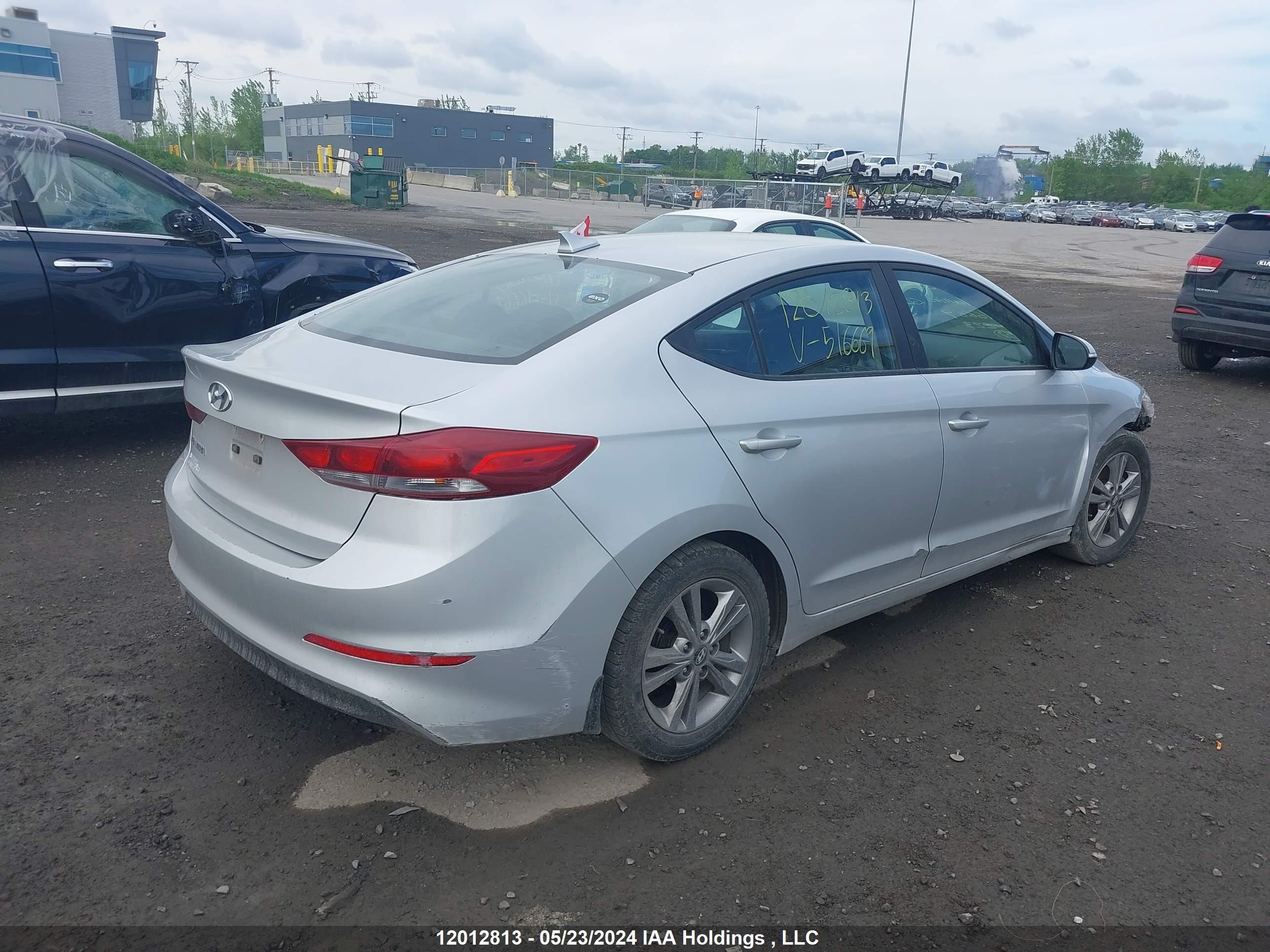 Photo 3 VIN: KMHD84LF9JU516669 - HYUNDAI ELANTRA 