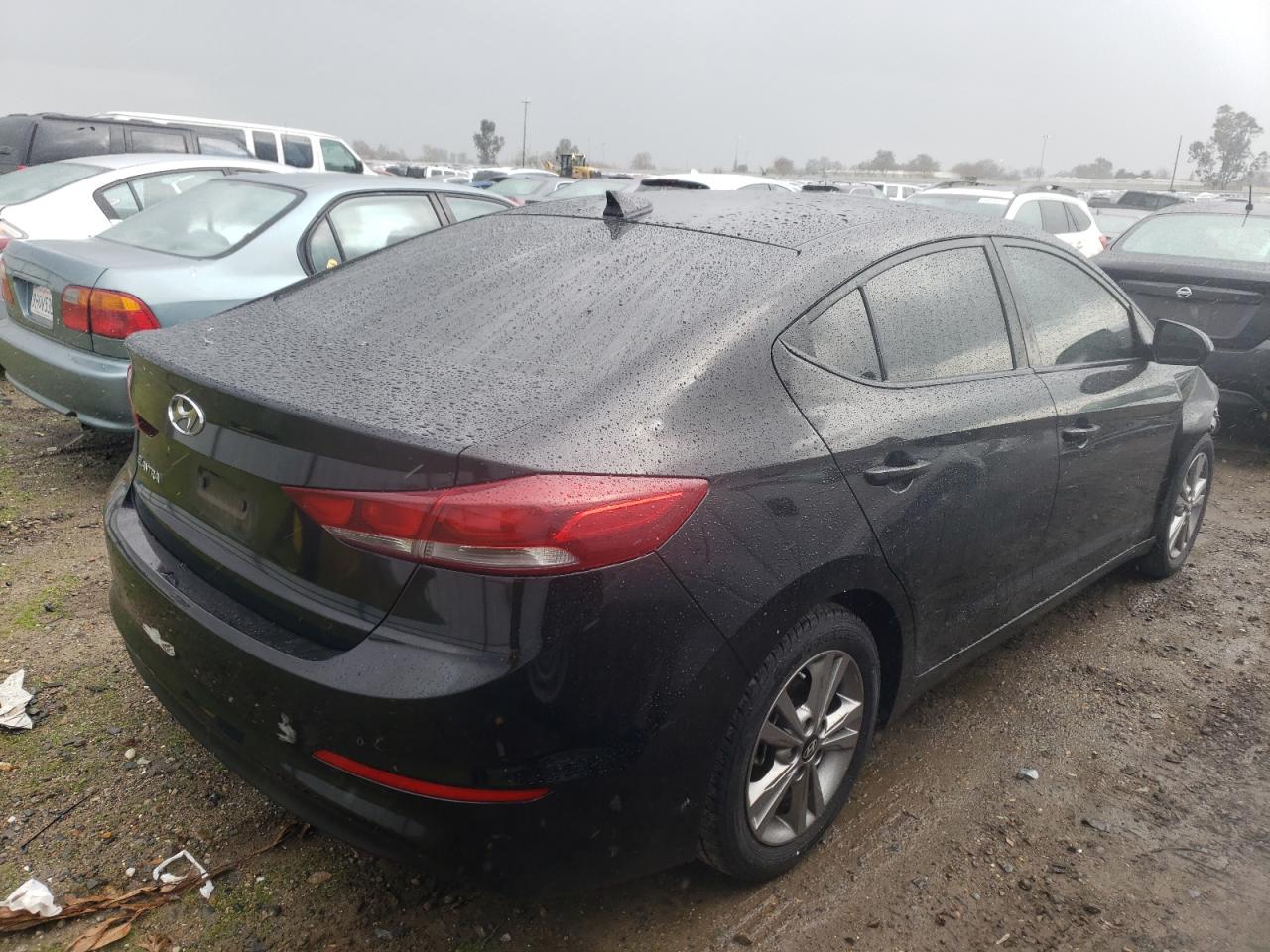 Photo 2 VIN: KMHD84LF9JU522455 - HYUNDAI ELANTRA 