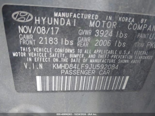 Photo 8 VIN: KMHD84LF9JU592084 - HYUNDAI ELANTRA 