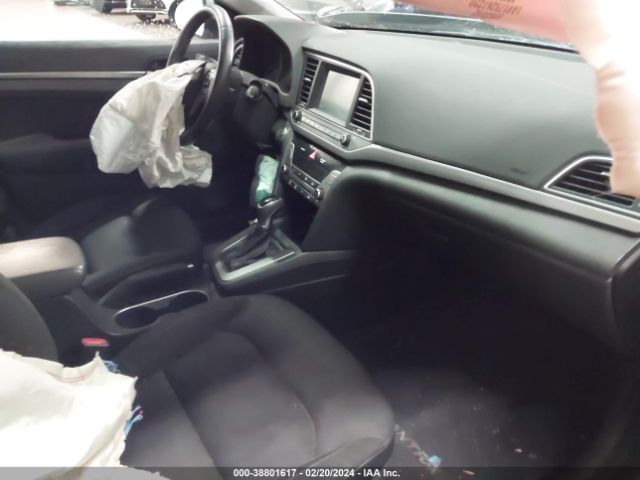 Photo 4 VIN: KMHD84LF9JU610051 - HYUNDAI ELANTRA 