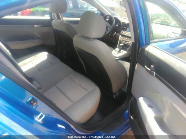 Photo 7 VIN: KMHD84LF9JU659380 - HYUNDAI ELANTRA 