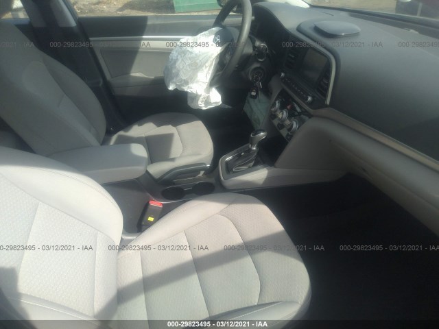 Photo 4 VIN: KMHD84LF9KU745113 - HYUNDAI ELANTRA 