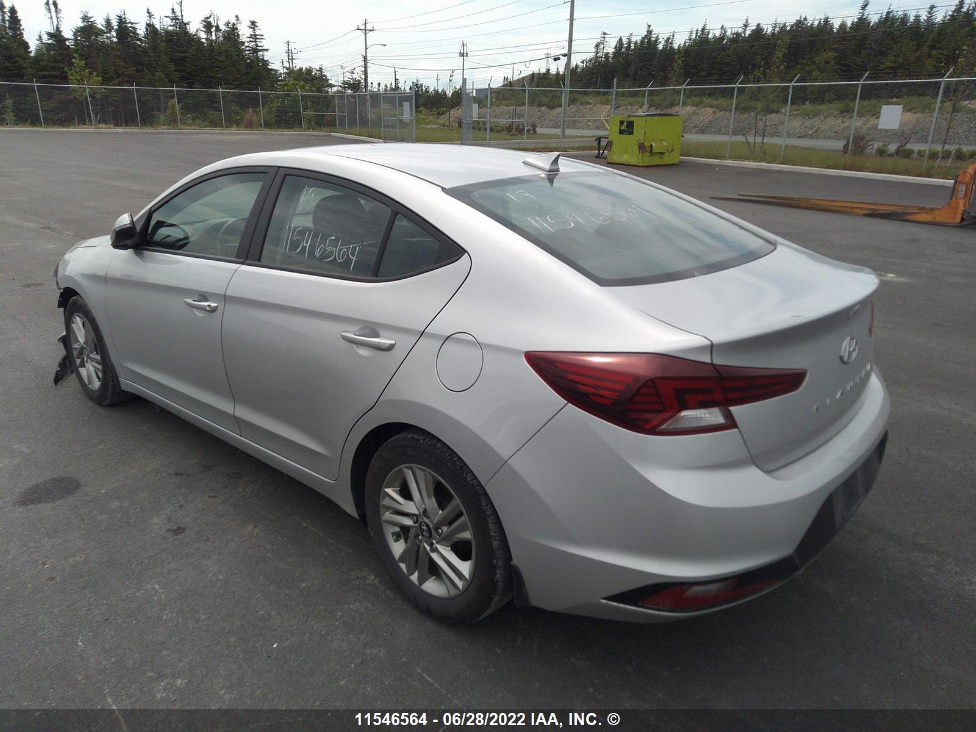 Photo 2 VIN: KMHD84LF9KU759108 - HYUNDAI ELANTRA 