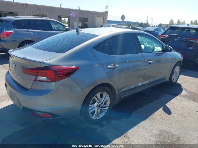 Photo 3 VIN: KMHD84LF9KU761697 - HYUNDAI ELANTRA 