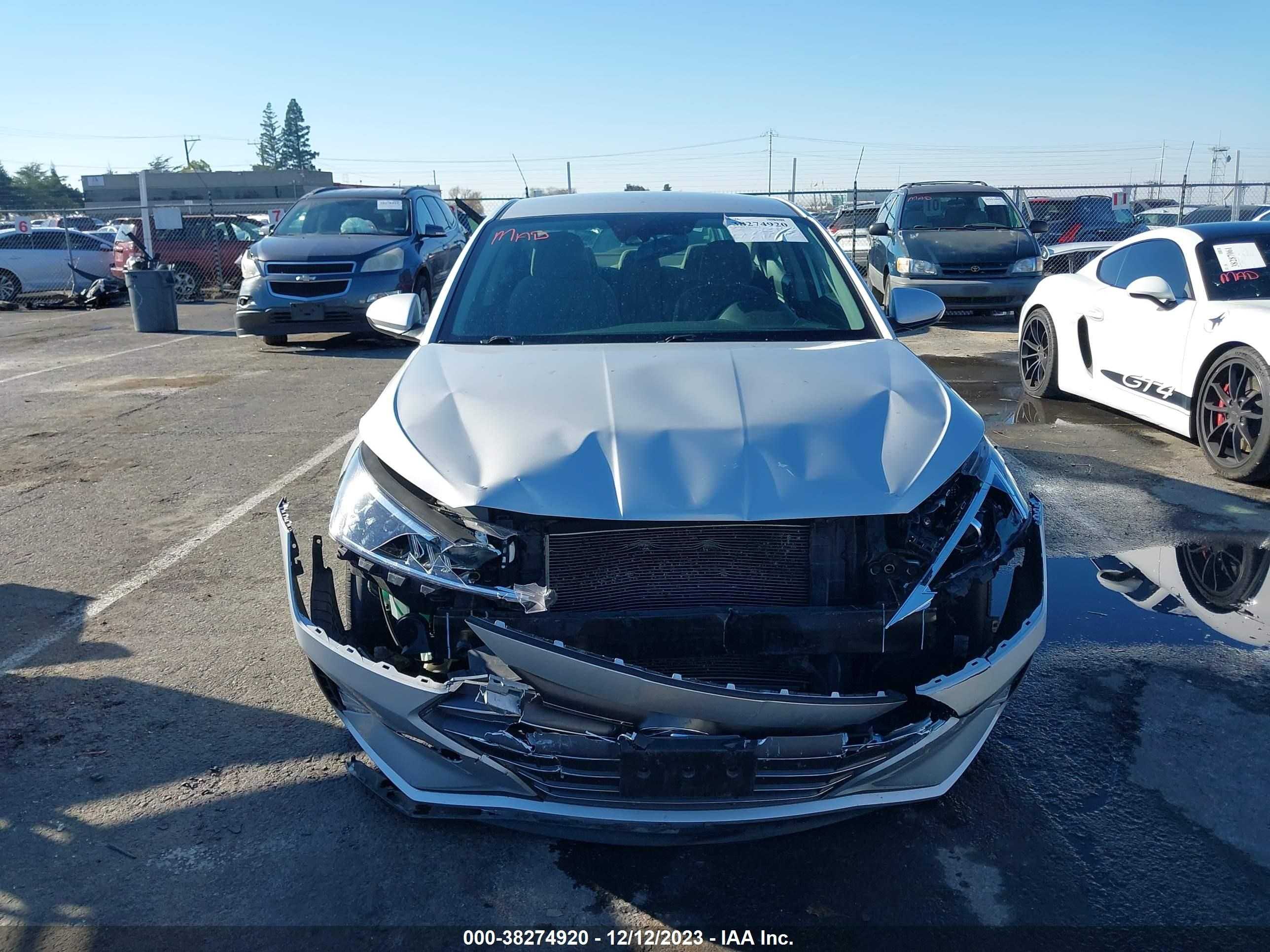 Photo 11 VIN: KMHD84LF9KU766981 - HYUNDAI ELANTRA 