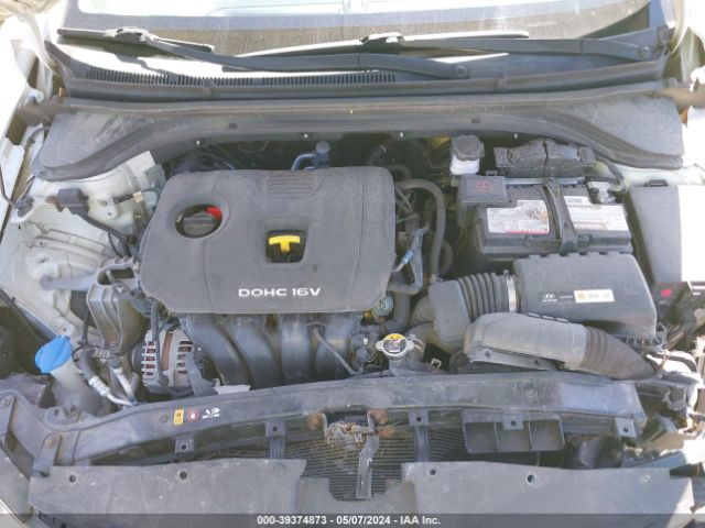 Photo 9 VIN: KMHD84LFXHU065097 - HYUNDAI ELANTRA 