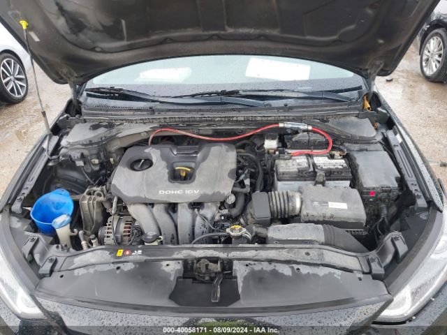 Photo 9 VIN: KMHD84LFXHU065679 - HYUNDAI ELANTRA 