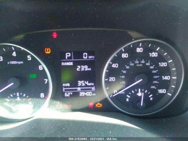 Photo 6 VIN: KMHD84LFXHU146942 - HYUNDAI ELANTRA 