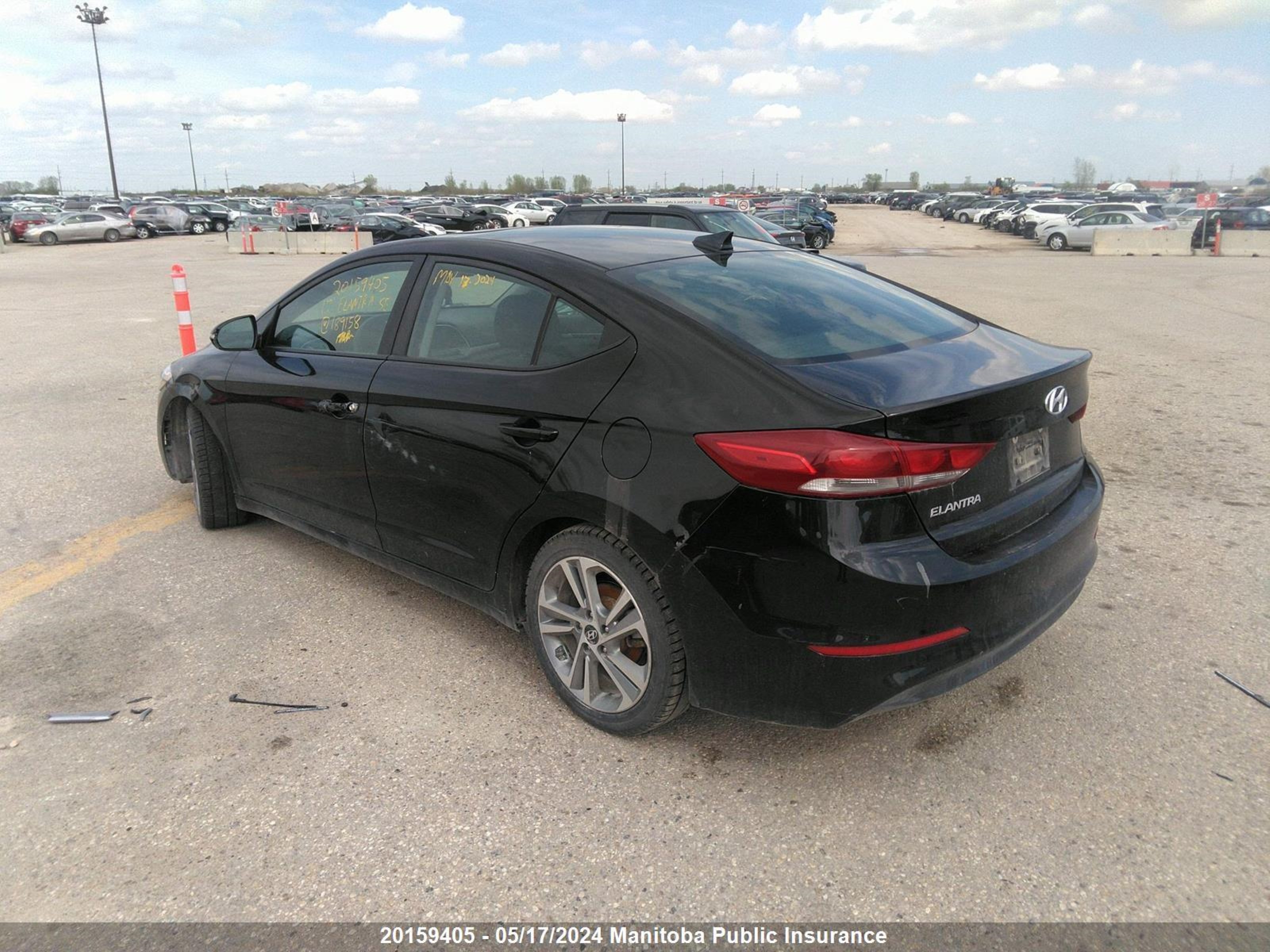 Photo 2 VIN: KMHD84LFXHU189158 - HYUNDAI ELANTRA 