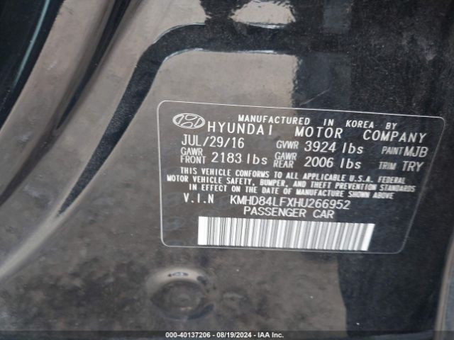 Photo 8 VIN: KMHD84LFXHU266952 - HYUNDAI ELANTRA 